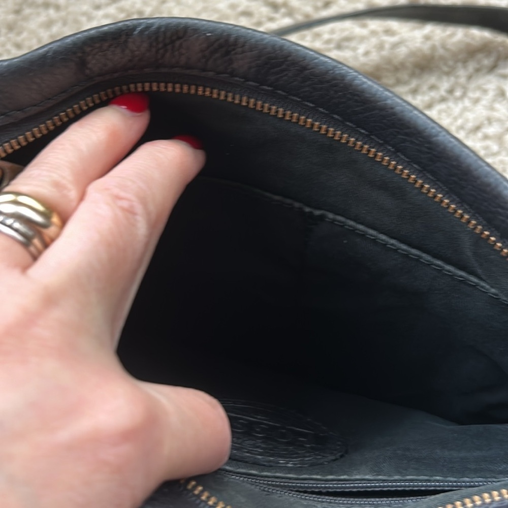 Fossil black leather crossbody handbag - Picture 4 of 4